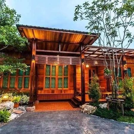 Areeya Phubeach Resort Wooden House Ban Chong Phli Eksteriør billede