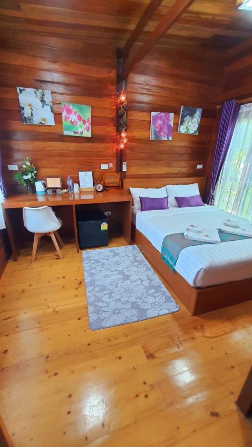 Areeya Phubeach Resort Wooden House Ban Chong Phli Eksteriør billede