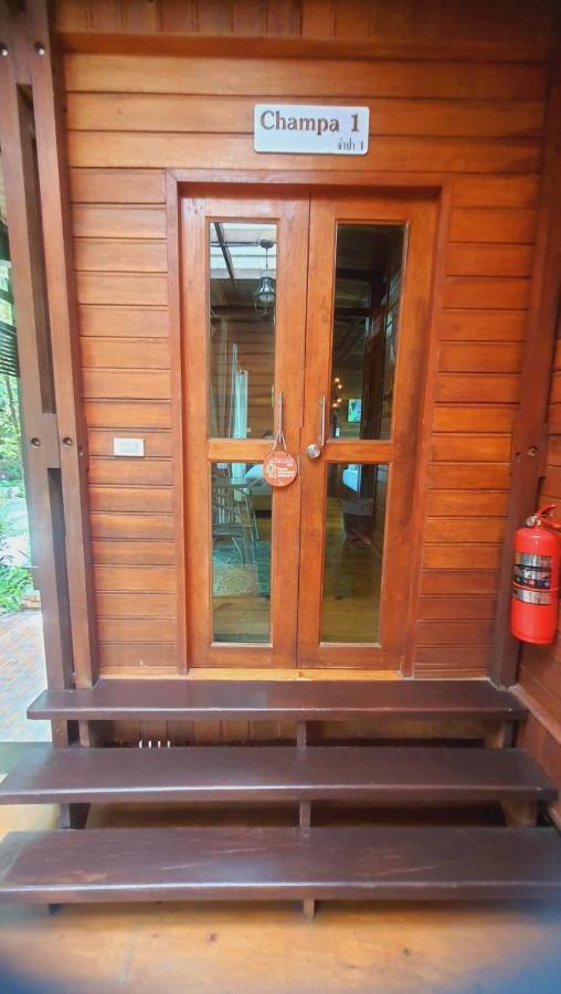 Areeya Phubeach Resort Wooden House Ban Chong Phli Eksteriør billede