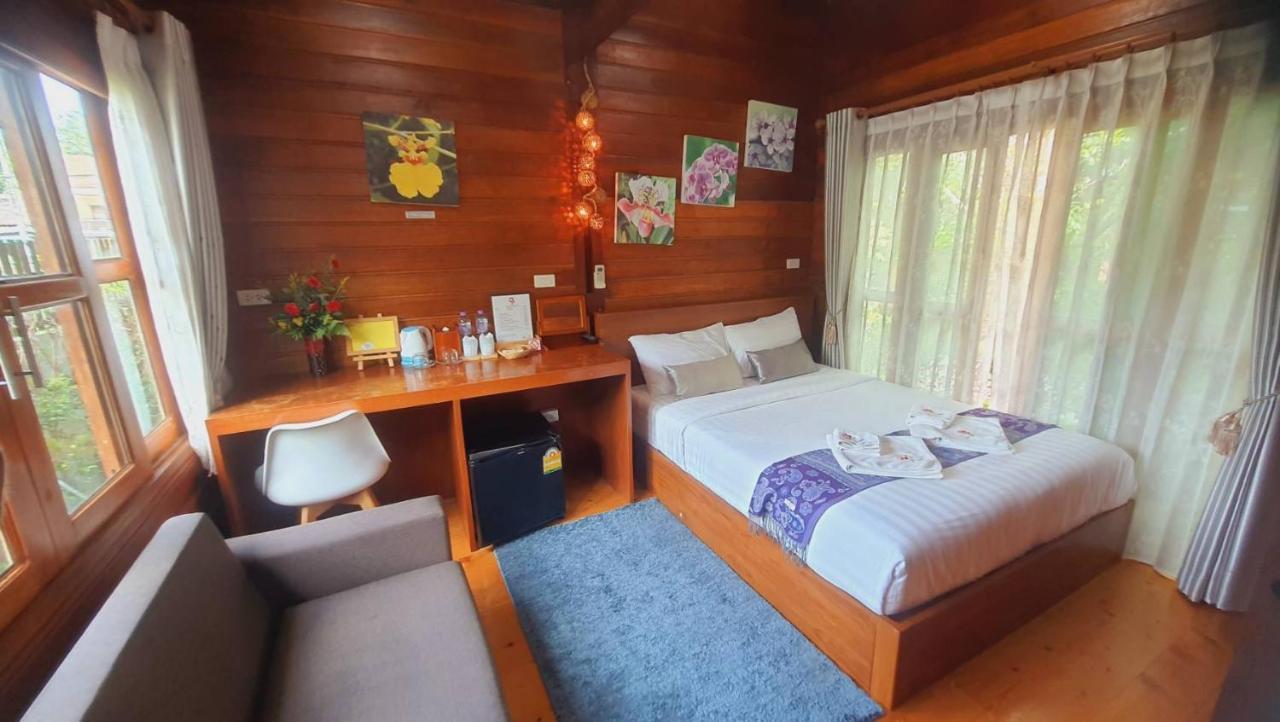 Areeya Phubeach Resort Wooden House Ban Chong Phli Eksteriør billede