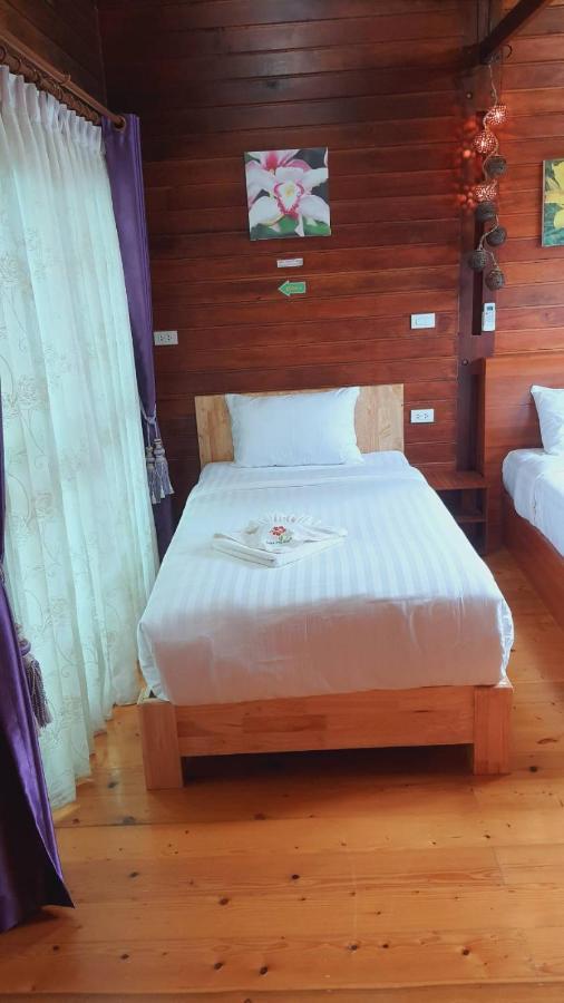 Areeya Phubeach Resort Wooden House Ban Chong Phli Eksteriør billede